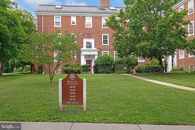 Building Photo - 3450 39th St NW