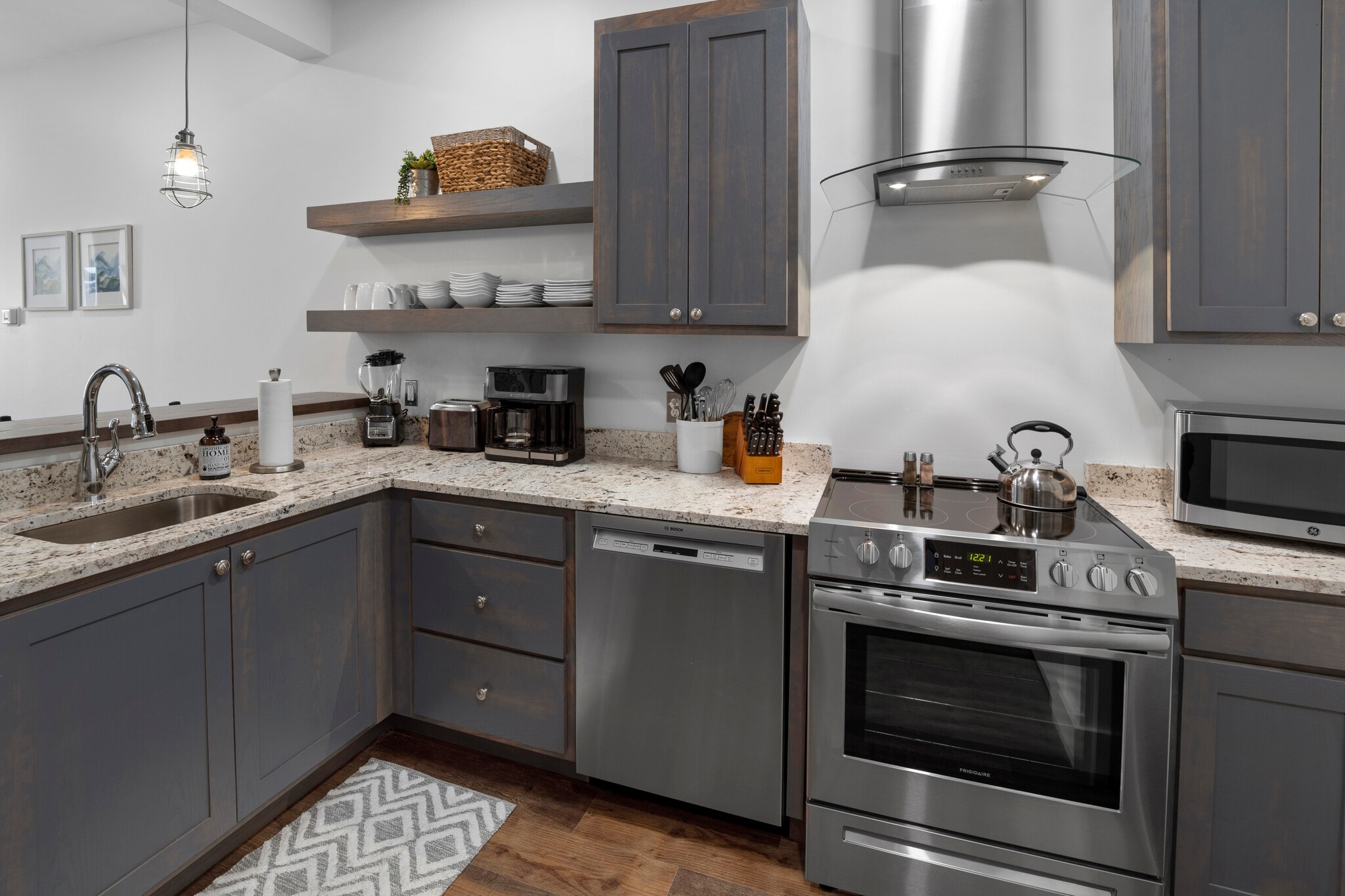 Kitchen - Pics are of a model. Actual unit may vary slightly. - 133 W Main St