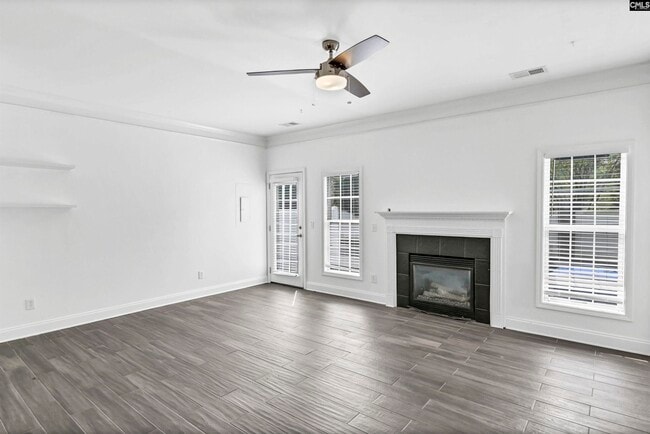 Building Photo - 302 Hampton Forest Drive