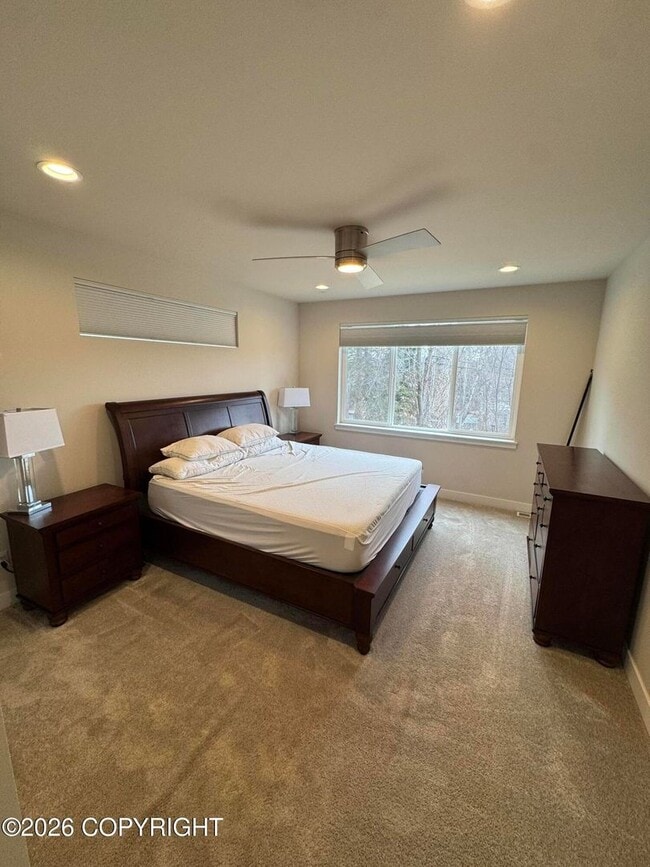 Building Photo - Fully furnished ranch style in downtown Anchorage