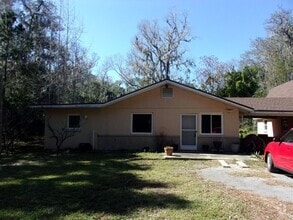 Building Photo - Adorable 2 Bedroom 1 Bath in Brooksville