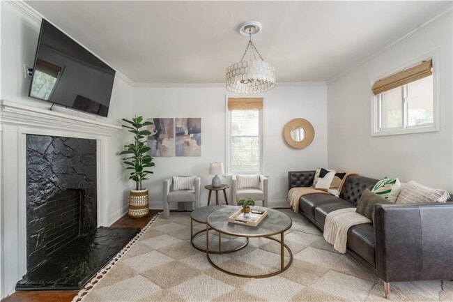 Building Photo - 200 Lowry St NE