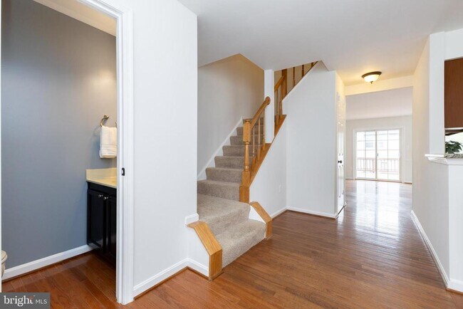 Building Photo - 6751 Jenny Leigh Ct