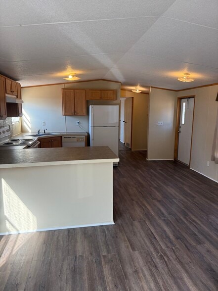 Building Photo - 2070 Krist Ln