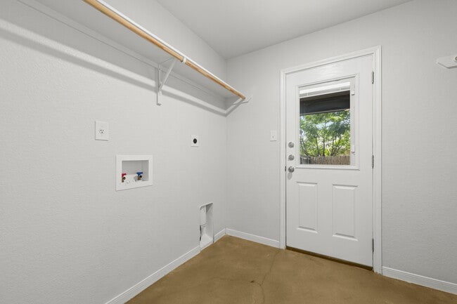 Building Photo - 1809 Indian Trail Dr