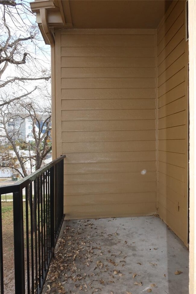 Building Photo - 2802 Nueces St