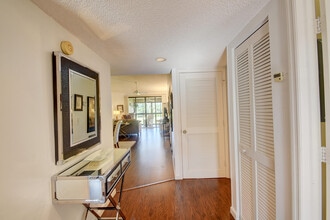 Building Photo - 7455 Glendevon Ln