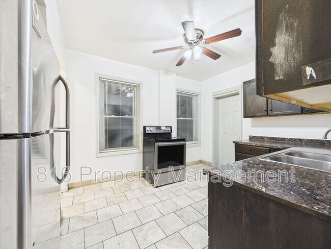 Building Photo - 2710 Park Ave