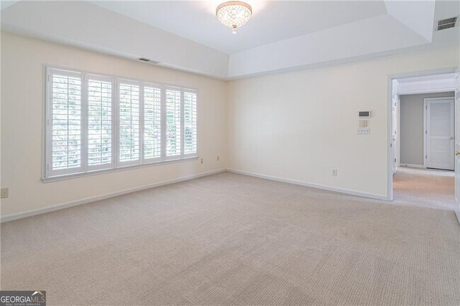 Building Photo - 5491 Oxford Chase Way