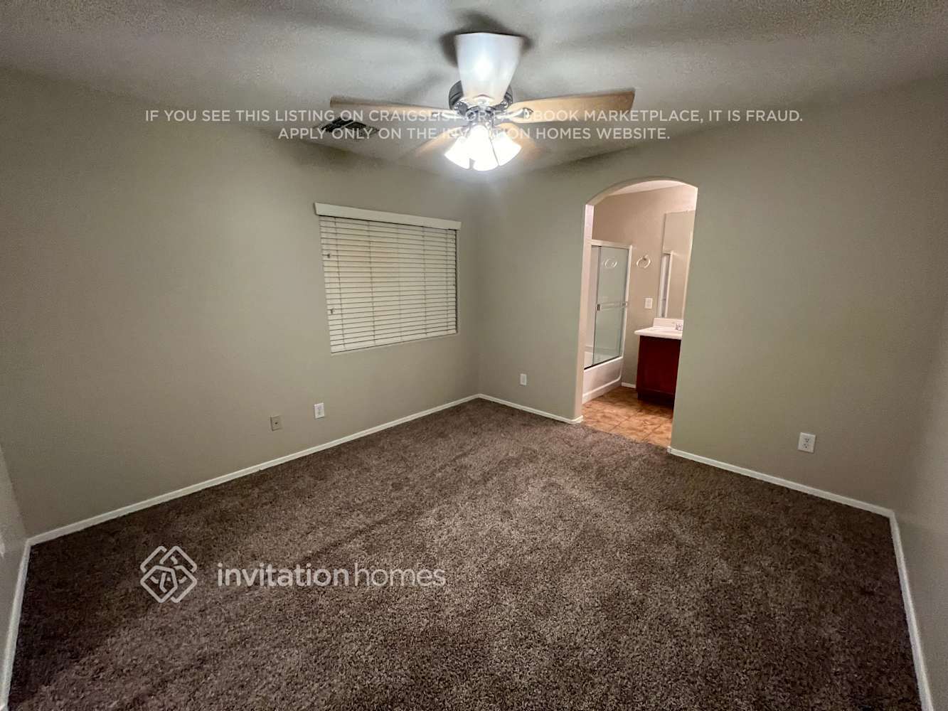 Building Photo - 4715 E Laurel Ave