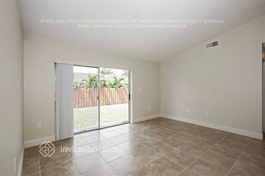 Building Photo - 19432 NW 62nd Ct