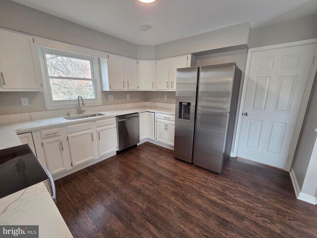 Building Photo - 2220 Cedar Mill Ct