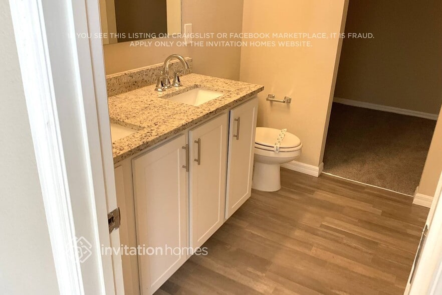 Building Photo - 202 Gladiola Ct