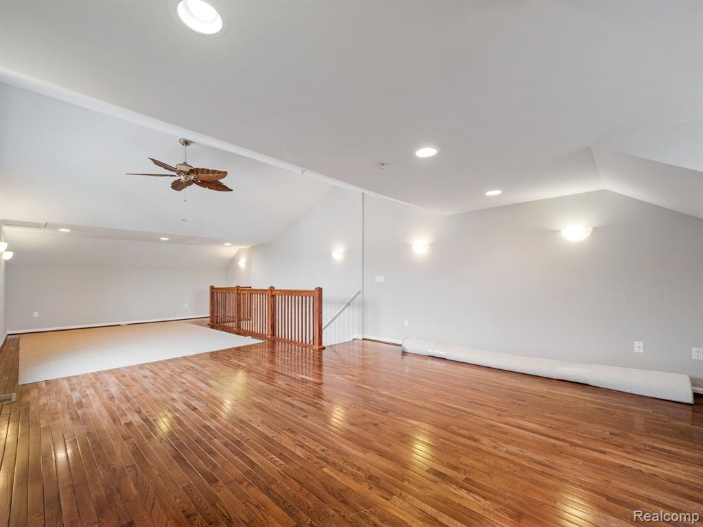 Building Photo - 502 Graten St