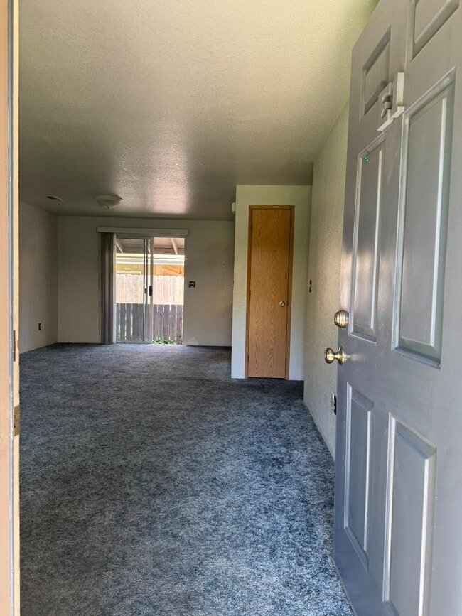 Building Photo - 300 Shafer Ln