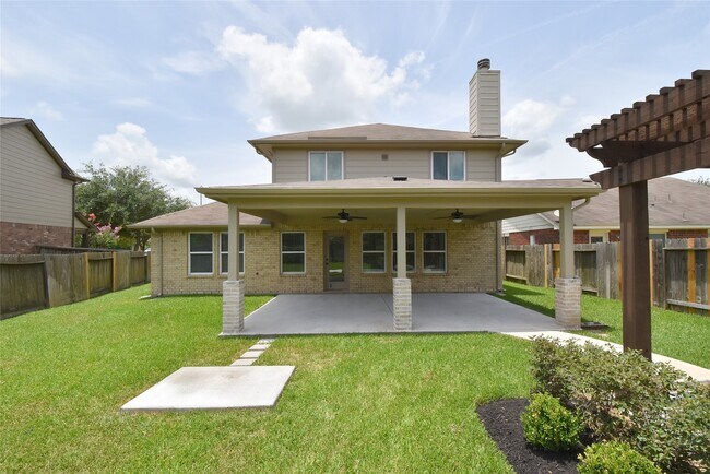 Building Photo - 21123 Amber Crossing Dr