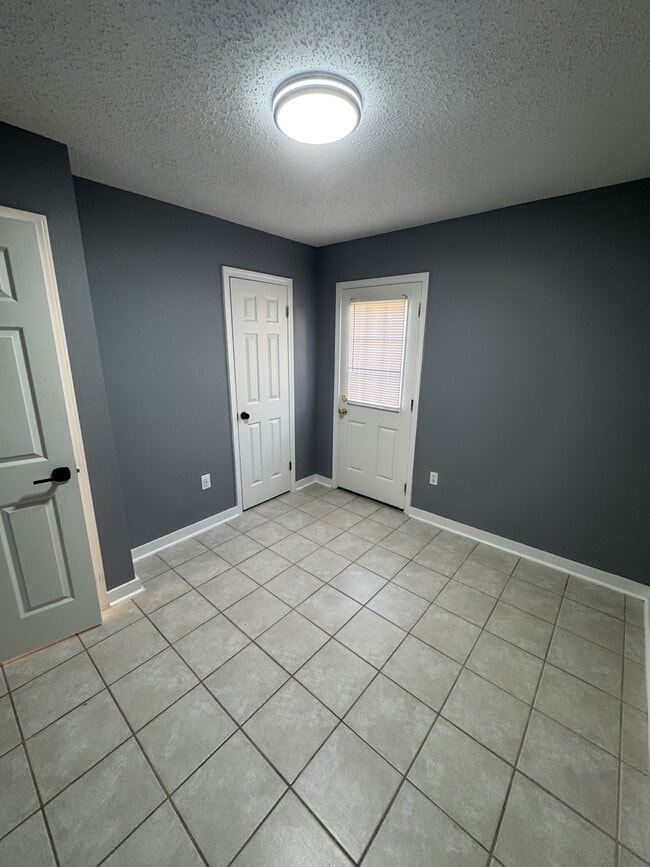 Building Photo - 10604 Sharp Blvd