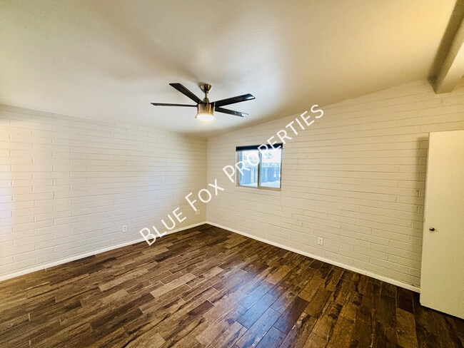 Building Photo - 4355 E Glenn St