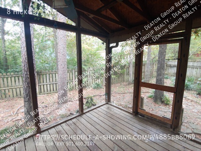 Building Photo - 8 Hickory Ln