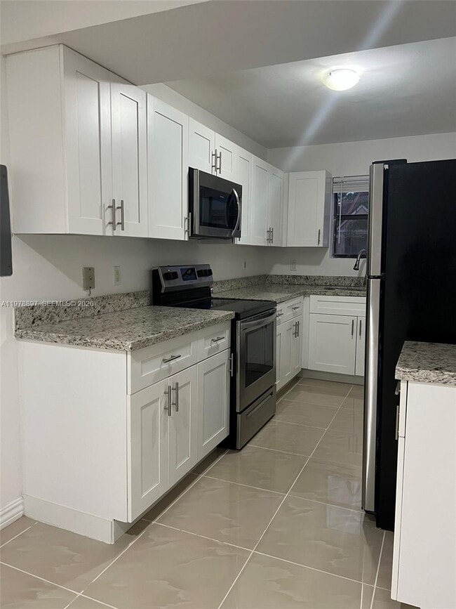 Building Photo - 15581 SW 104th Terrace