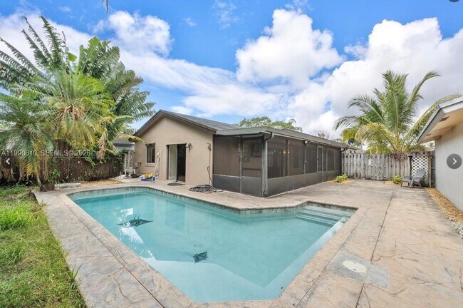 Building Photo - 5308 NW 92nd Ave