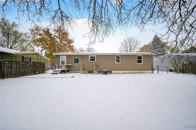 Building Photo - 310 Midwood Dr