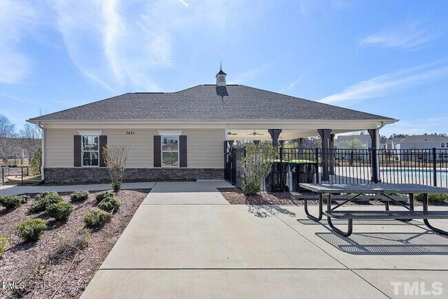 Building Photo - 1195 Chestnut Bluff Run