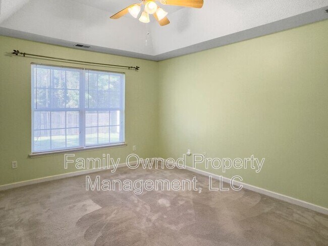 Building Photo - 170 Red Cypress Dr