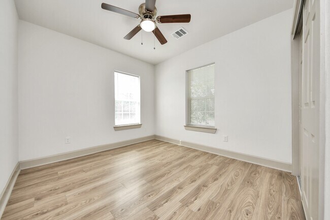 Building Photo - 2919 Rosedale St