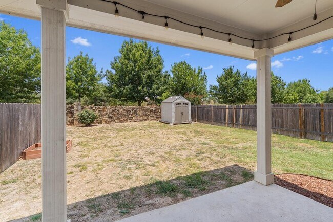 Building Photo - 607 Stampede Rd