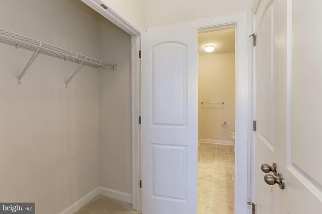 Building Photo - 13740 Endeavour Dr