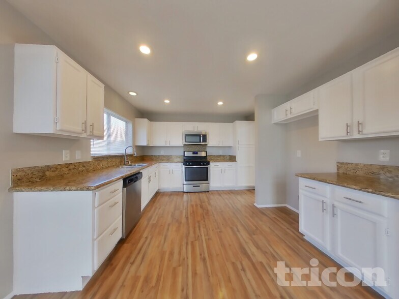 Building Photo - 44313 63rd St W