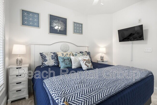 Building Photo - 2180 Waterview Dr
