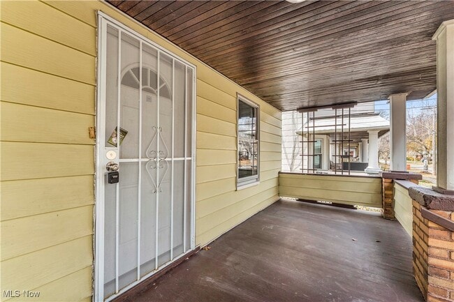 Building Photo - 11217 Florian Ave