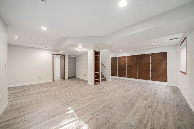 Building Photo - 2913 Ninebark Dr