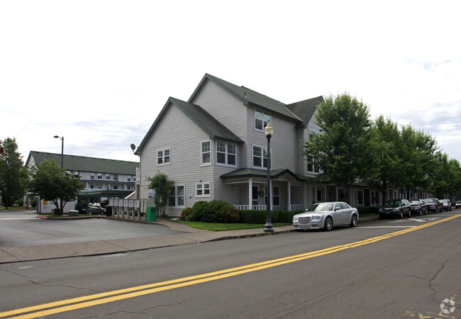 Building Photo - Gresham Central