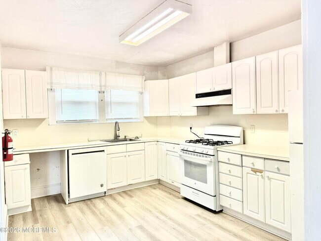 Building Photo - 140 Wall St