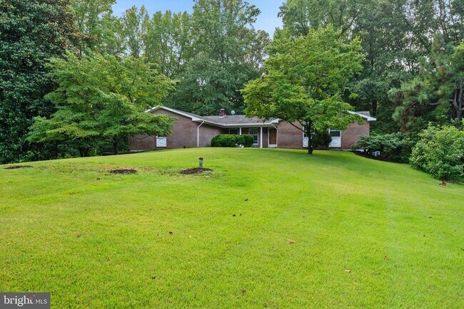 Building Photo - 7795 Penn Manor Ct