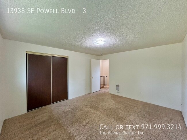 Building Photo - 13938 SE Powell Blvd