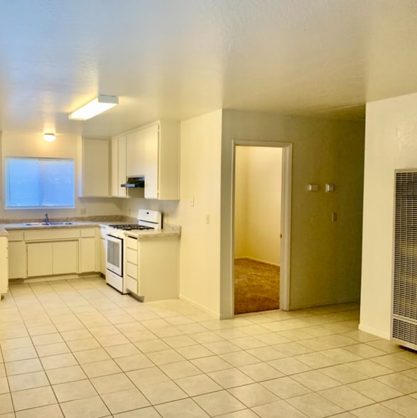 Building Photo - 761 California St