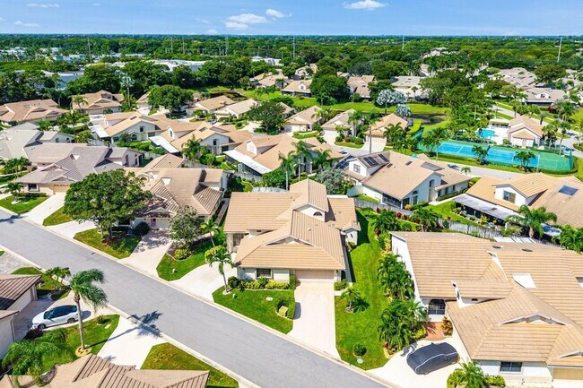 Building Photo - 4830 Brighton Lakes Blvd