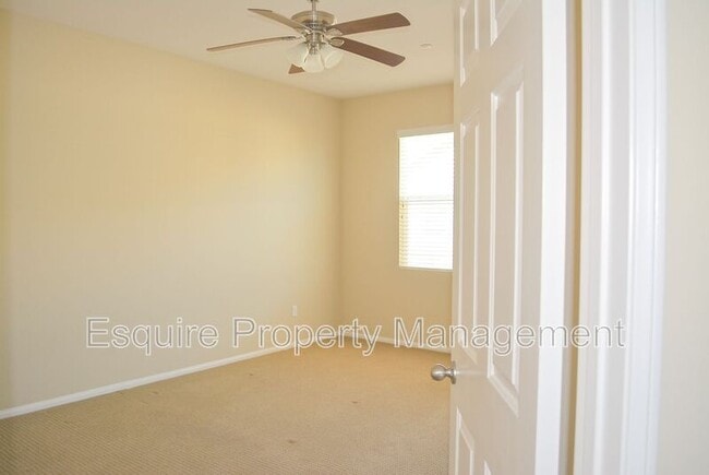 Building Photo - 313 Harbor Breeze Dr