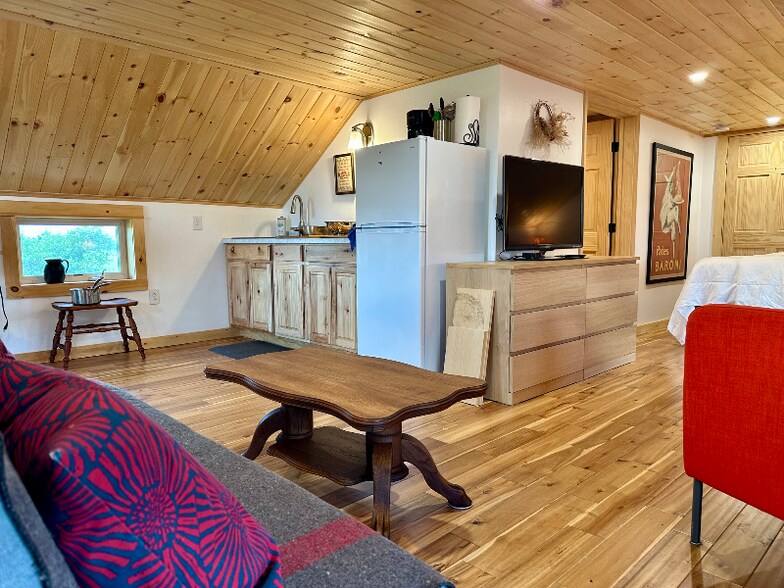 Building Photo - 26 Ginkgo Wy