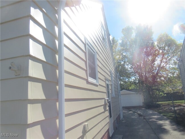 Building Photo - 8005 Bremen Ave