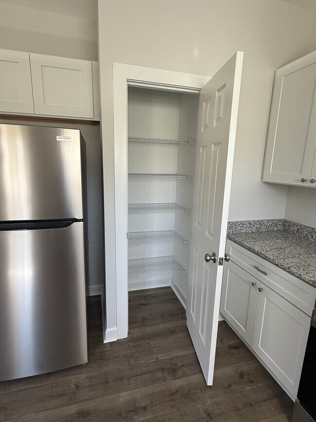 Building Photo - Three bedroom, 2 bath house in Graham