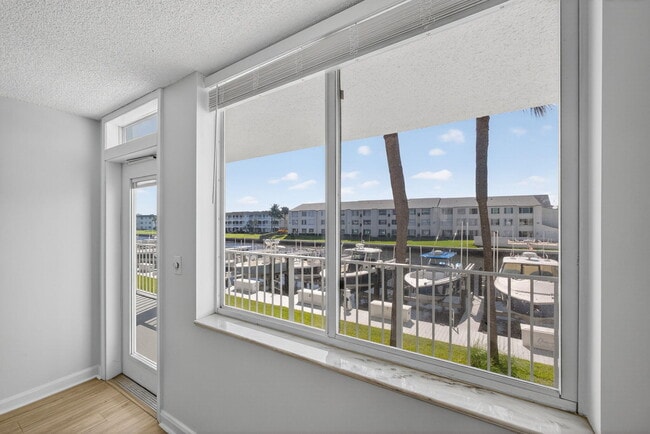 Building Photo - 104 Paradise Harbour Blvd