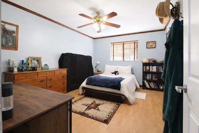 Building Photo - 27420 SW 165th Ave