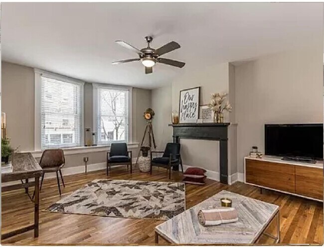 Building Photo - 1407 Vine St