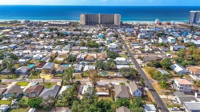 Building Photo - 5818 Hilltop Ave