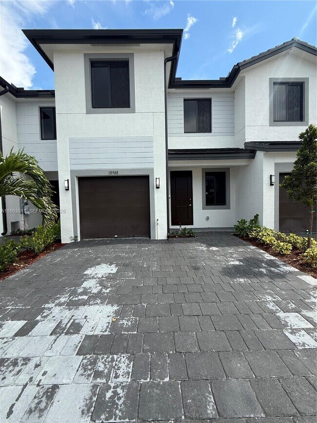 Primary Photo - 18988 SW 344th Terrace